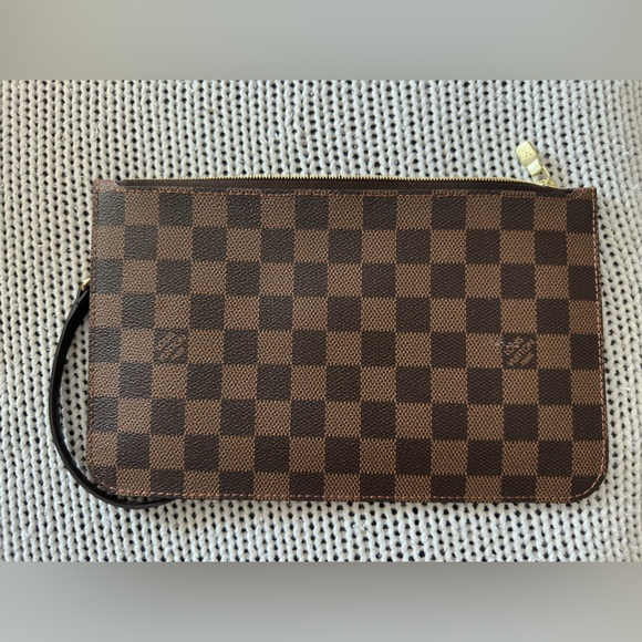 Louis Vuitton Brown Checkered Clutch - Picture 1 of 3